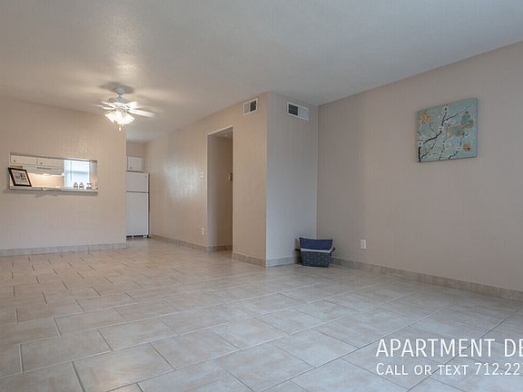 3rd image of 7138 Lawndale St #2926