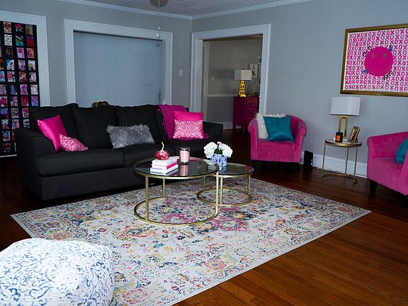 2nd image of 103 N Woodlawn Ave
