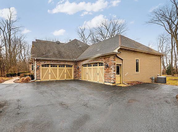 4th image of 0S608 Autumn Woods Ln