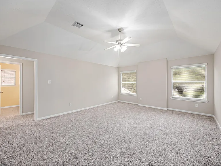 6118 Pine Lakes Dr — Photo 24