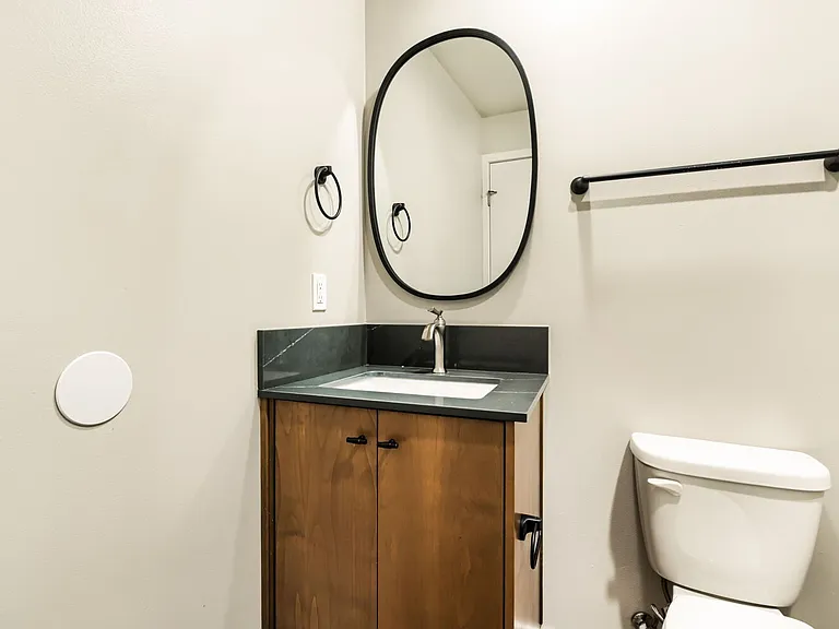 6310 N Maryland Ave #201 — Photo 8