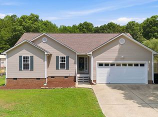 162 Oak Creek Dr, Clayton, NC 27520