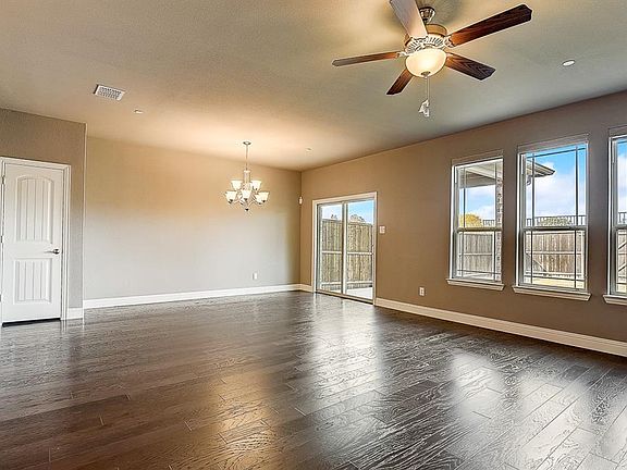 5th image of 1263 Wiltshire Dr