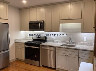111 Sumner Rd #A2, Brookline, MA 02445