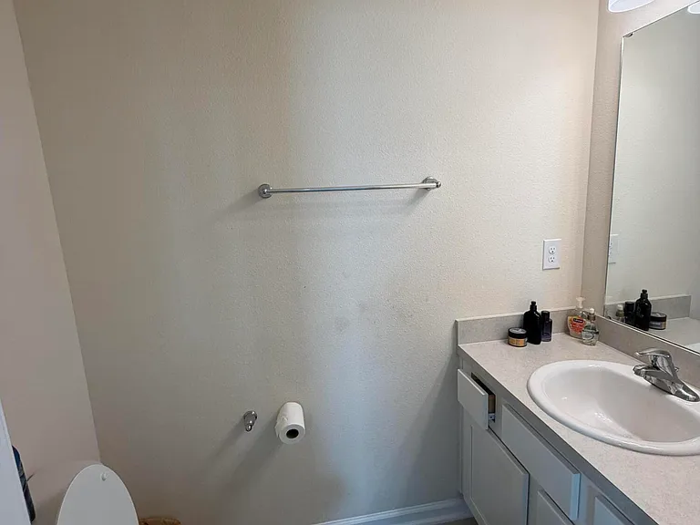64 Java Ln — Photo 15