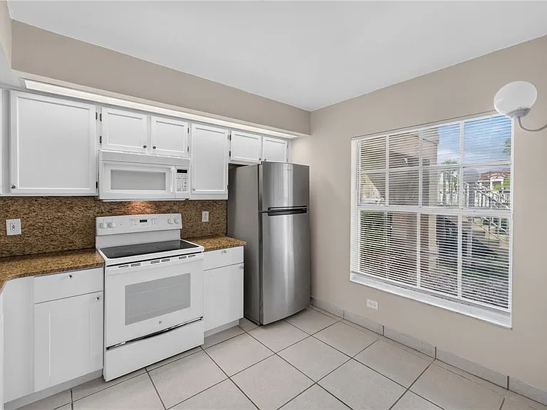 13829 Timberland Dr #101 — Photo 7