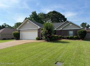 2043 Branch Creek Dr, Byram, MS 39272