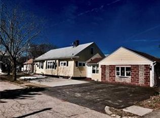 21 Stevens Rd, Cranston, RI 02910