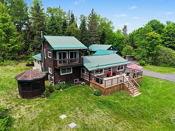3rd image of 515 Graphite Bay Rd