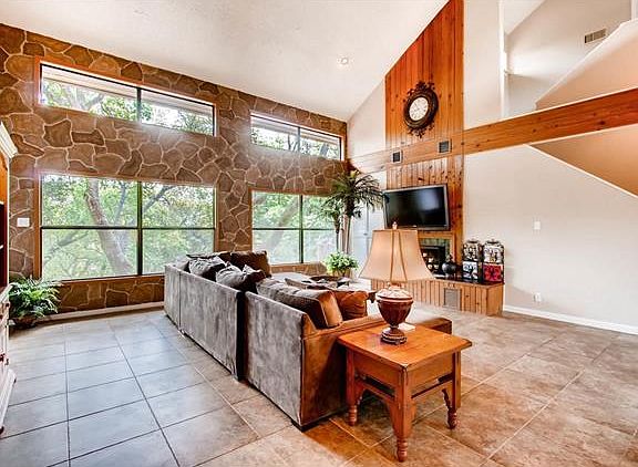 5th image of 10503 Talleyran Dr