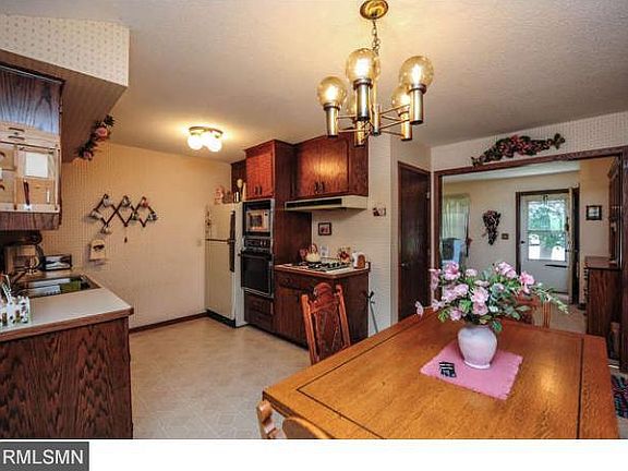 5th image of 6017 Century Blvd