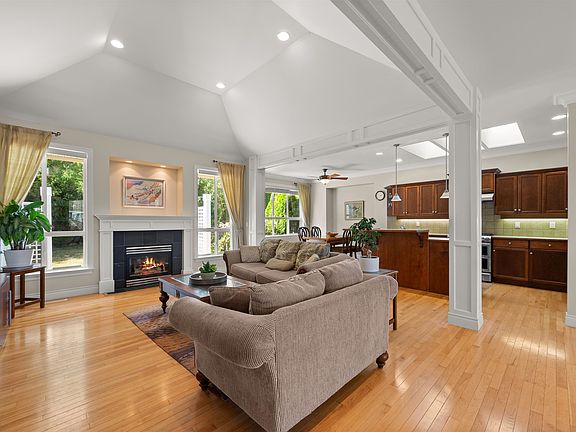 5th image of 2507 Eagle Mountain Dr