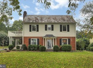 489 Country Club Rd, Camp Hill, PA 17011