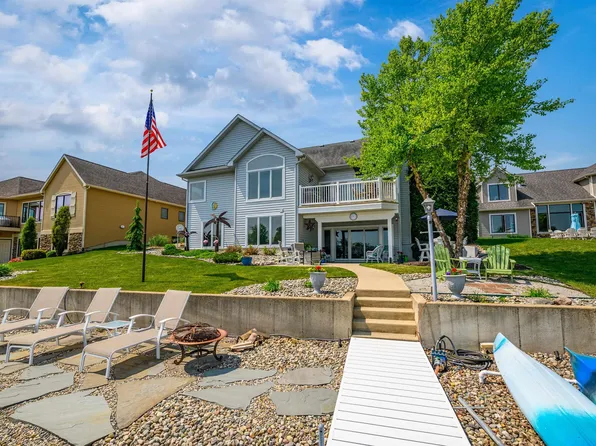 375 Lane 270 Hamilton Lk, Hamilton, IN 46742