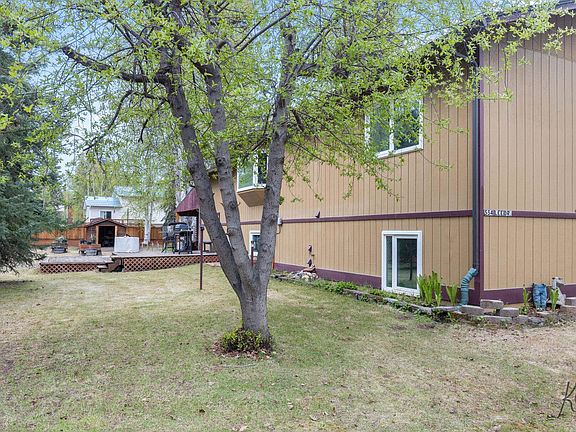2nd image of 554 Lee Dr