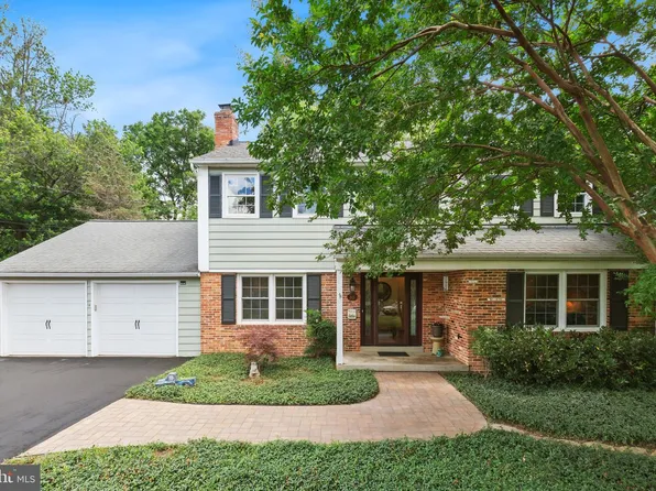 38 Orchard Way N, Rockville, MD 20854