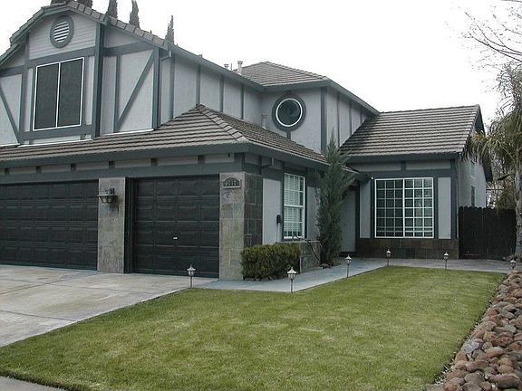 2nd image of 9017 Chantal Way