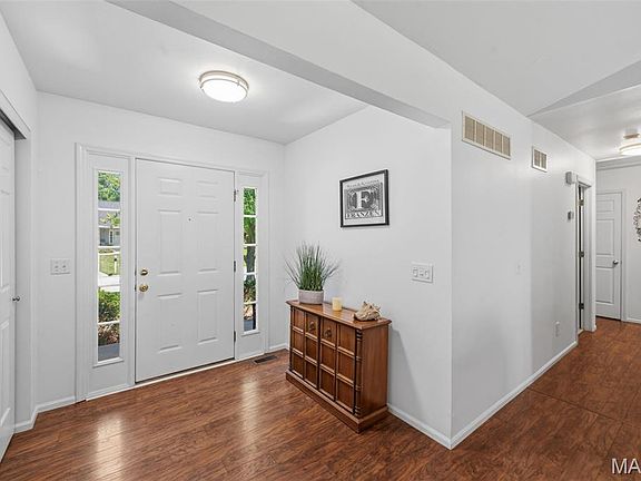 5th image of 1075 Reddington Timbers Dr