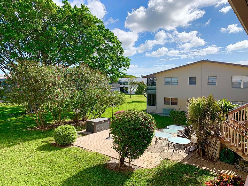 1st image of 123 Canterbury E