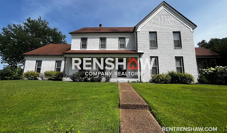 8161 Effingham Dr — Photo 2