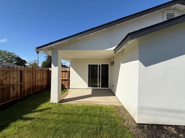 243 Quiet St, Ripon, CA 95366