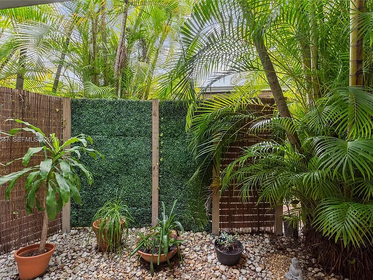 3143 Virginia St #3 — Photo 6
