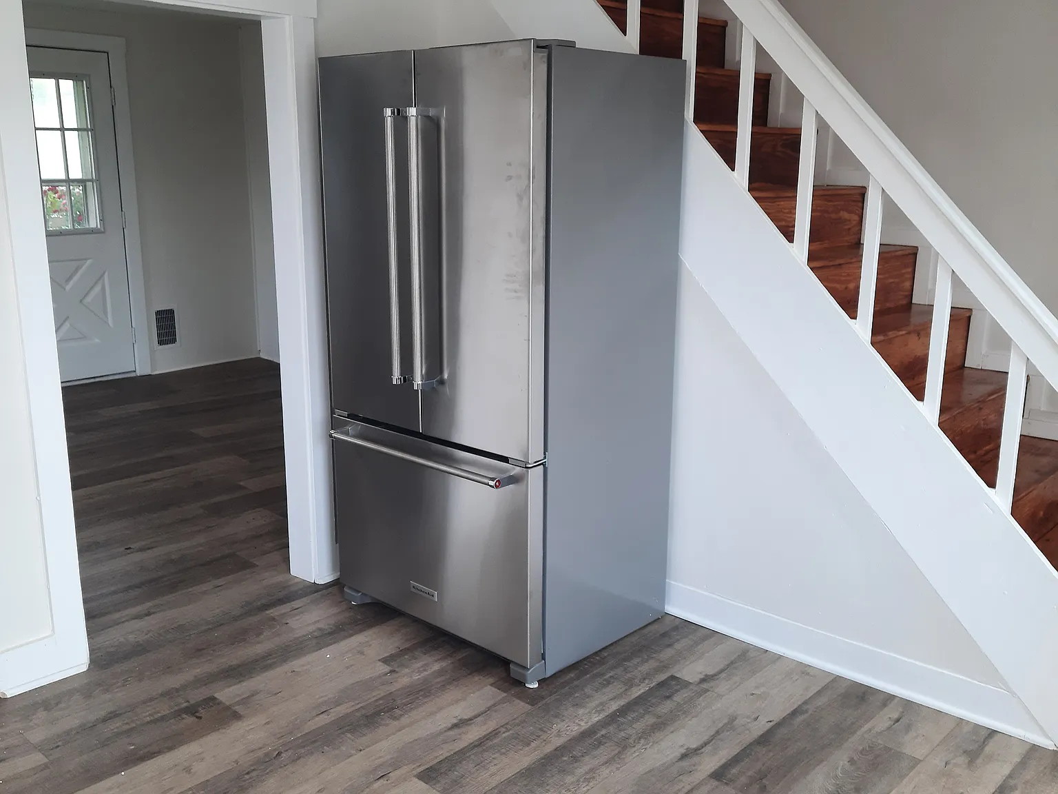 3 bed, 2.5 bath, 1350 sqft, $1,850 — Photo 2
