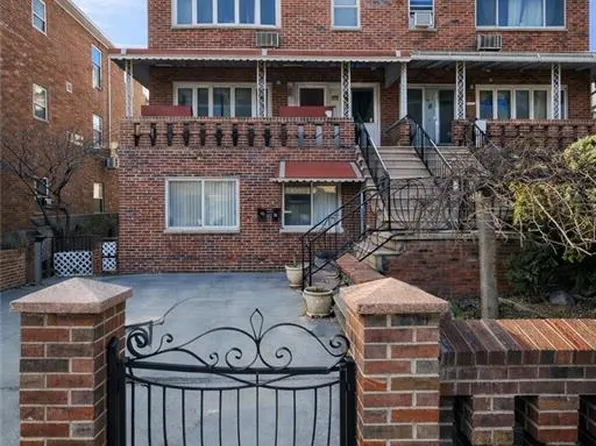 46 Bay 37th St, Brooklyn, NY 11214