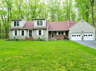 15 Exeter Way, Andover, MA 01810
