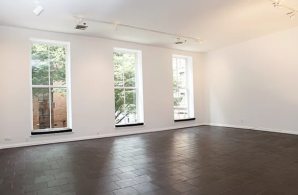 Rented by Alan Chaprack, LREB | media 12