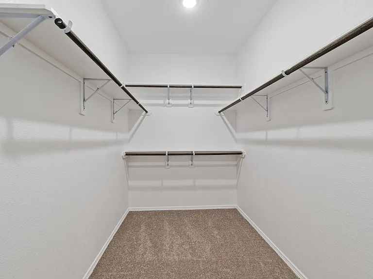 23018 Forebear Dr — Photo 16