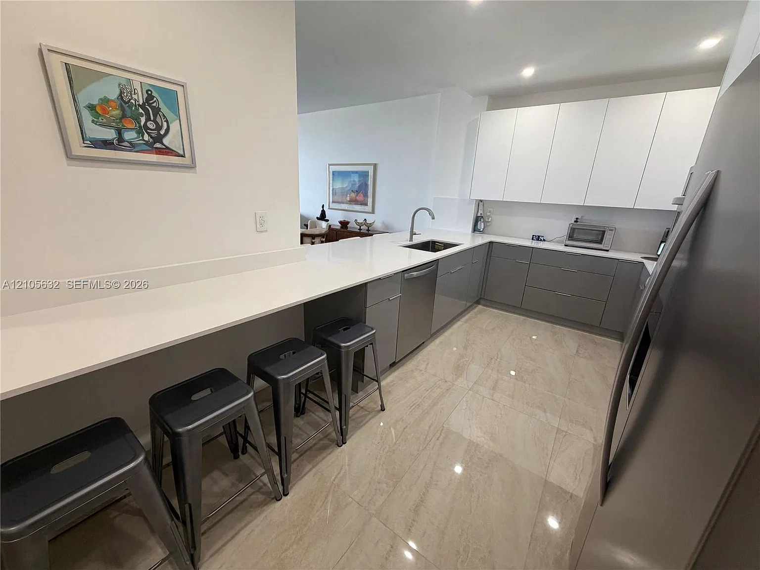 251 Crandon Blvd — Photo 3