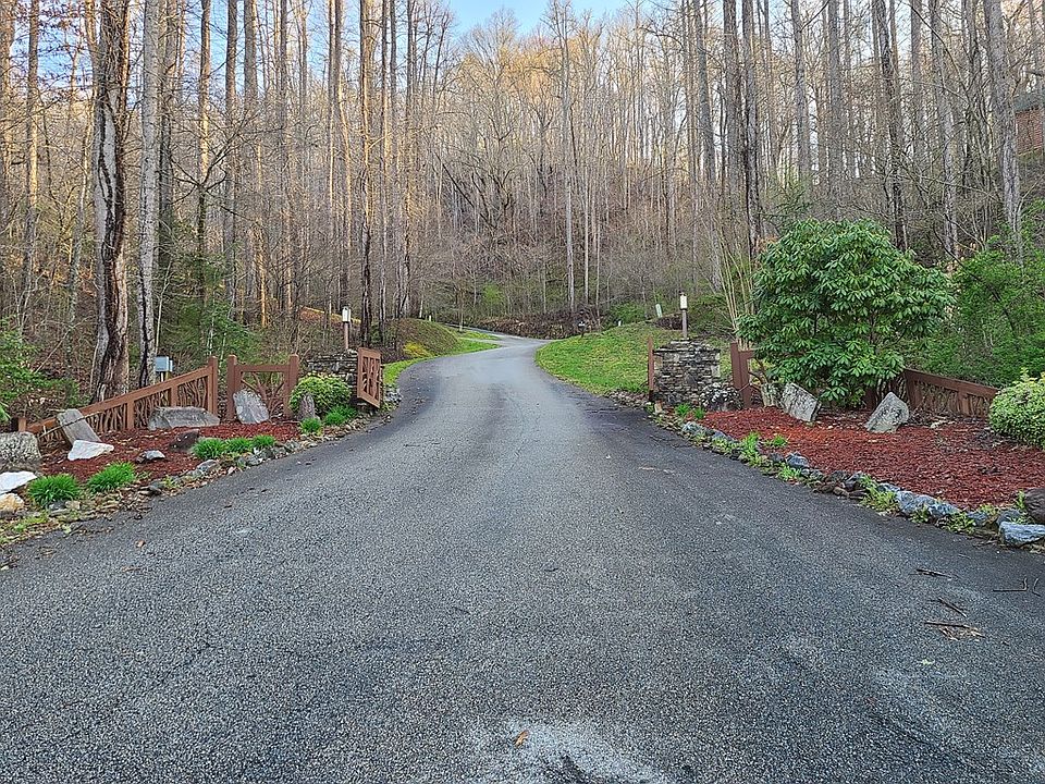 2nd image of 0 Treyburn Oaks Dr Lot 30
