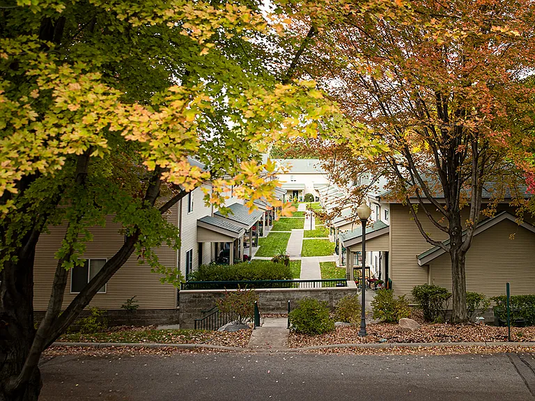 Promenade Oaks Apartments — Photo 54