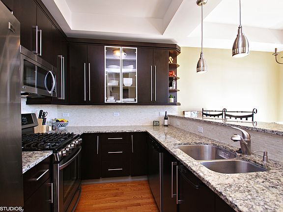 4th image of 6124 N Broadway St APT 5N