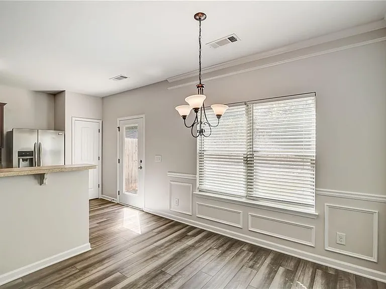 544 Oakside Pl — Photo 4