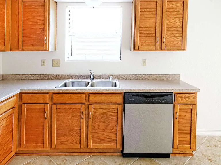 4542 Pyrite Ct NE — Photo 7