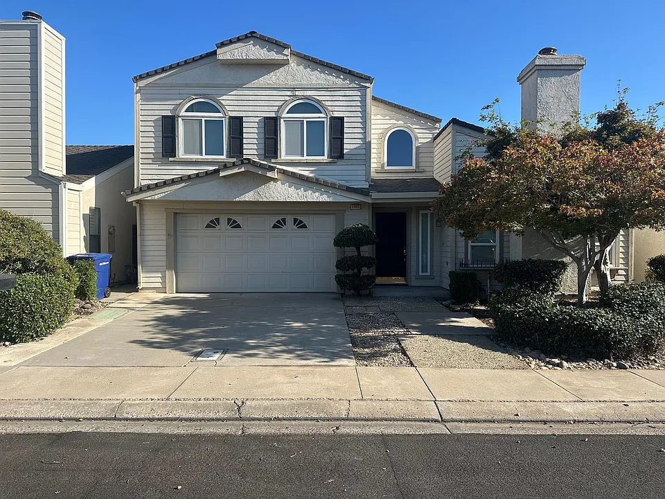 1005 Westmont Ct