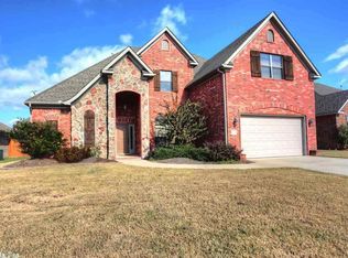 115 Cabanel Dr, Maumelle, AR 72113