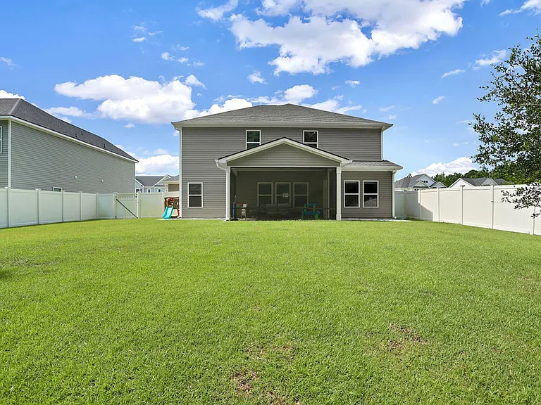 118 Pickett Fence Ln — Photo 6