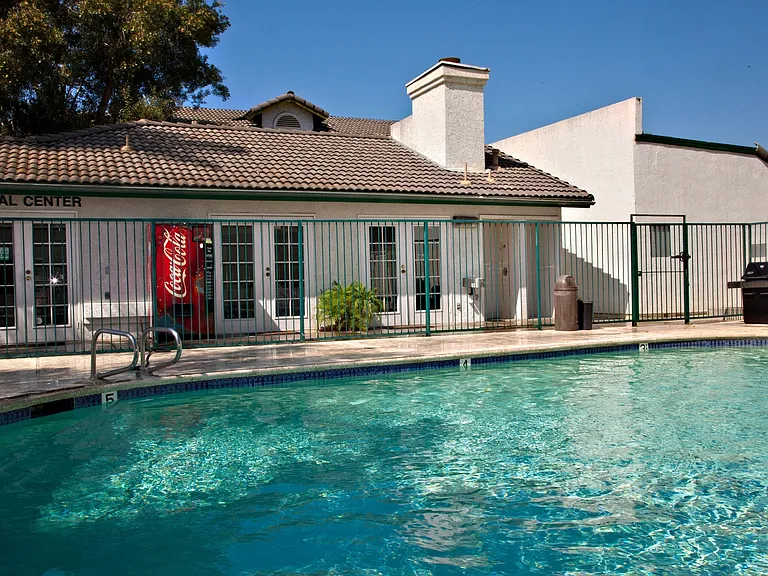 Bella Vista — Photo 28