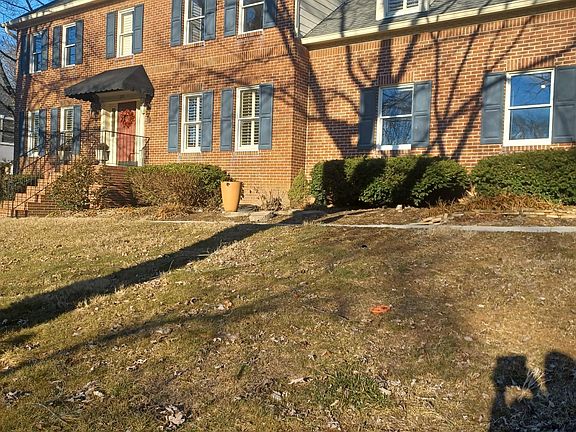 2nd image of 328 Fruitwood Ln
