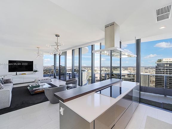 4th image of 1000 Brickell Plz Unit Penthouse 6007