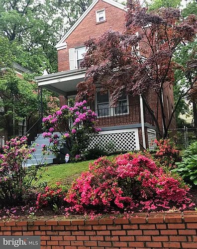 12 Walnut St NW Photo 1