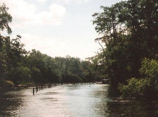 4261 Carr Rd, Holt, FL 32564