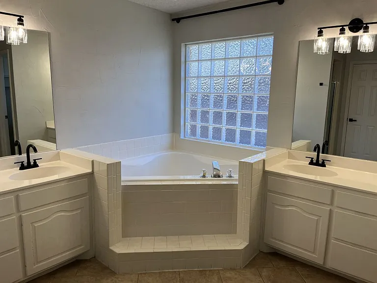 5604 Grassland Blvd — Photo 11