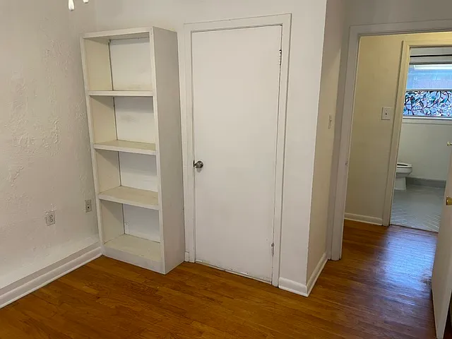 Side bedroom closet
