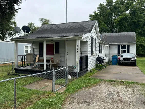 748 S Front St, Fremont, OH 43420