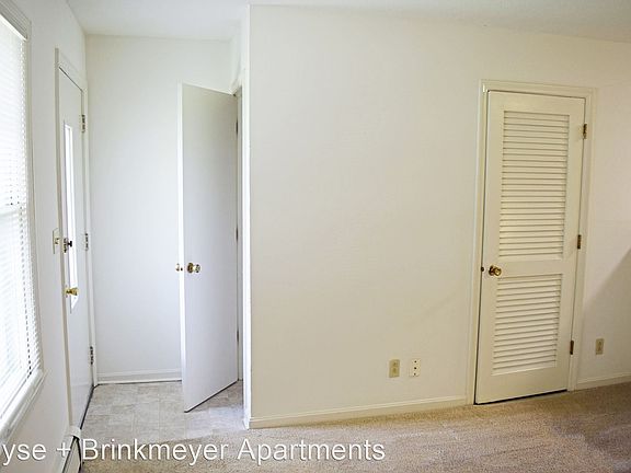 3rd image of 1500 W Anthony Dr #14918127
