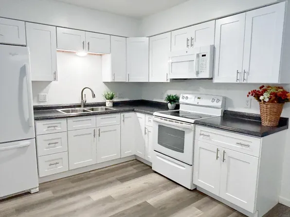4615 E Caballero St #2, Mesa, AZ 85205